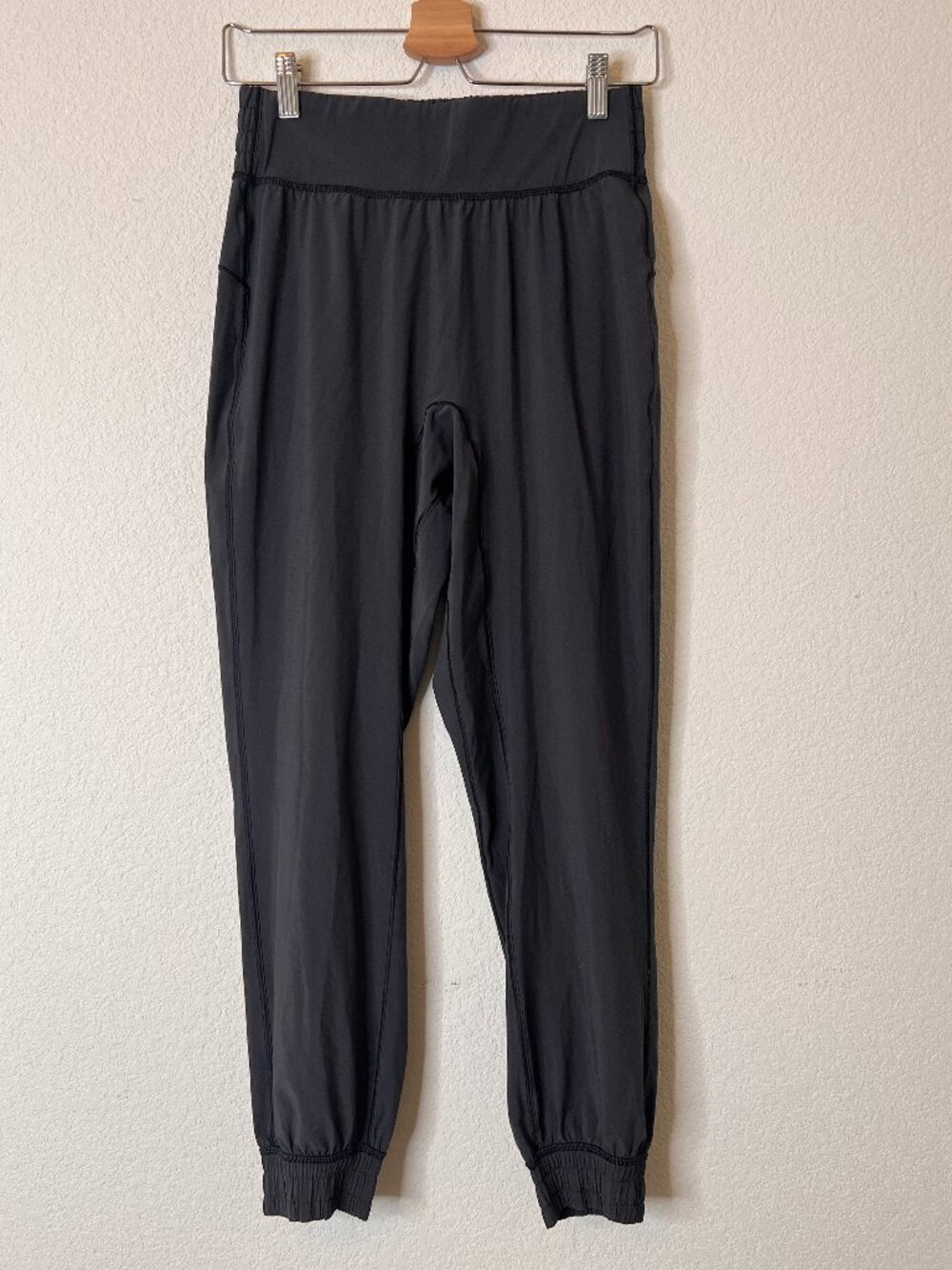 Lululemon Dance Studio Lightweight Gray Joggers size 6